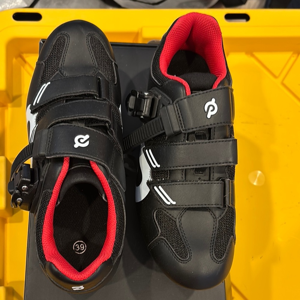 Peloton Women's Cycling Shoes - Size 39 (US 8) - Black/Red